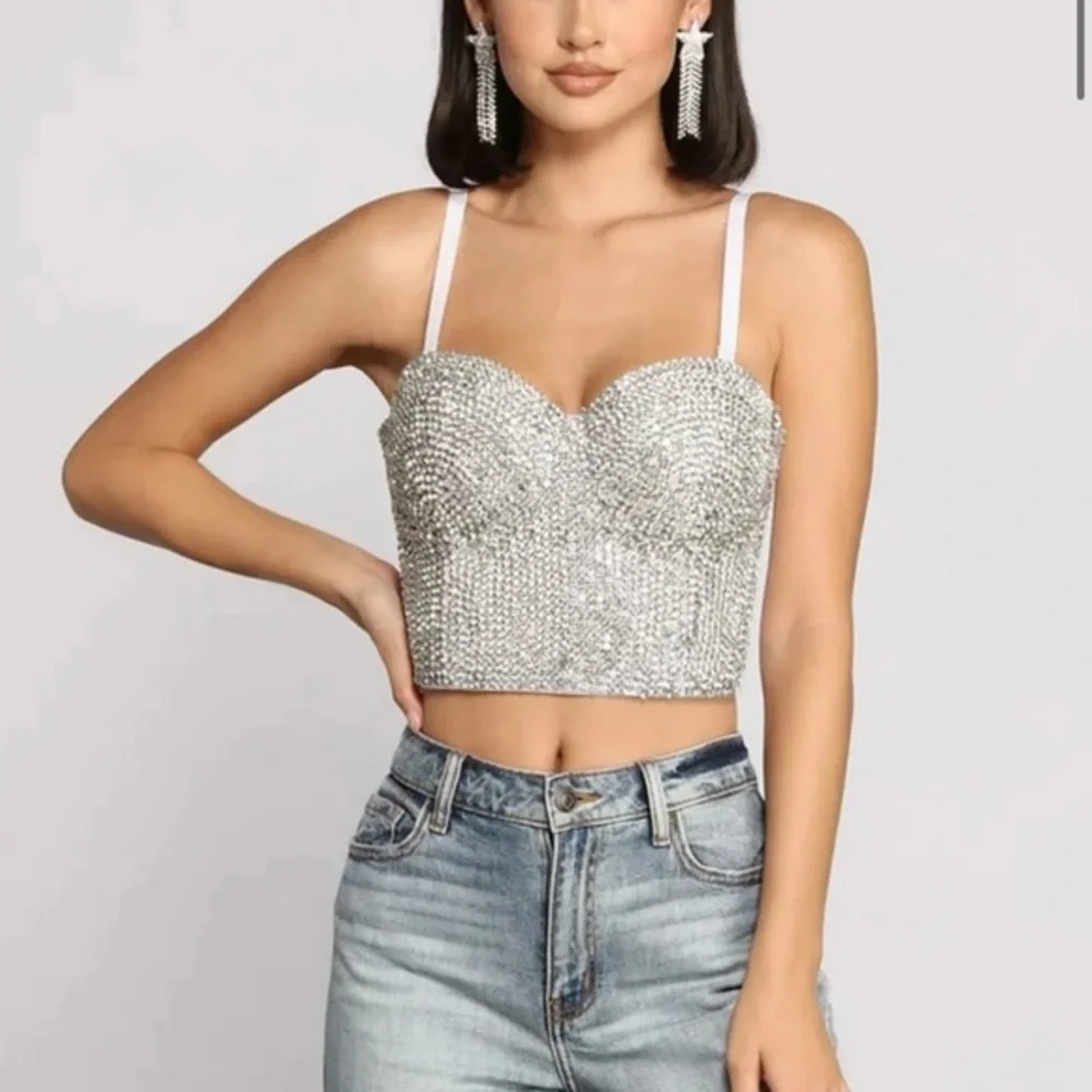 Windsor Silver Sequin Sleeveless Crop Top - Picture 1 of 16